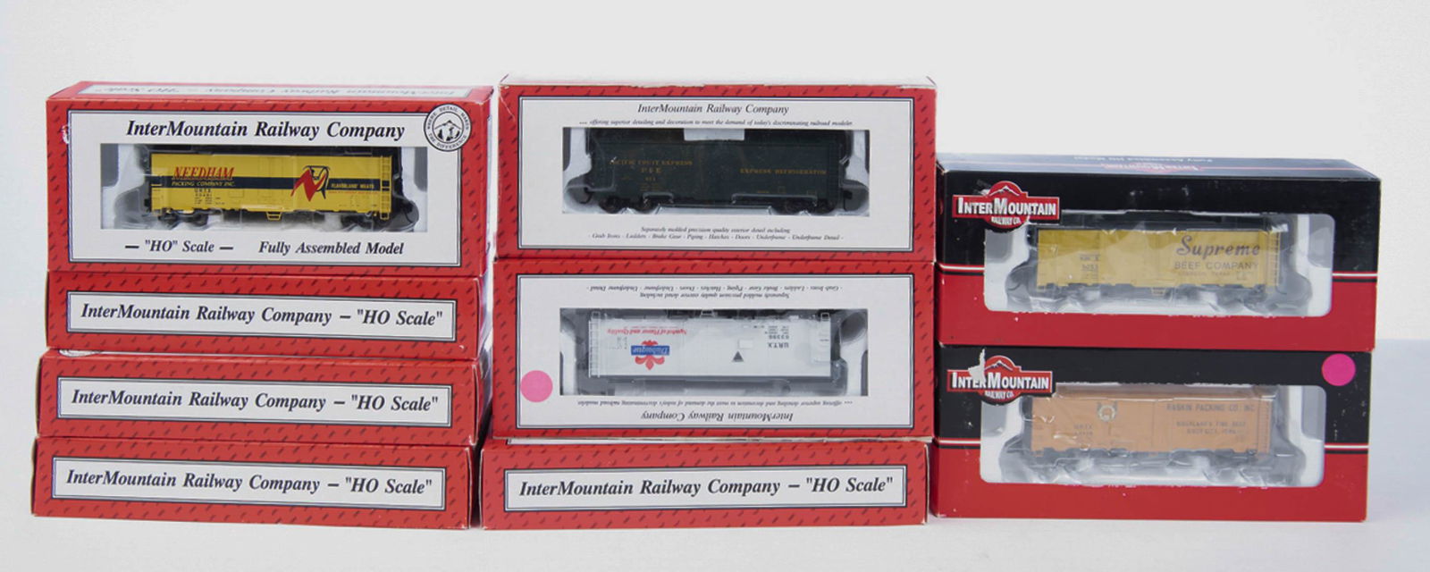 9 HO InterMountain 40' Steel Reefer Cars (1 of 2)