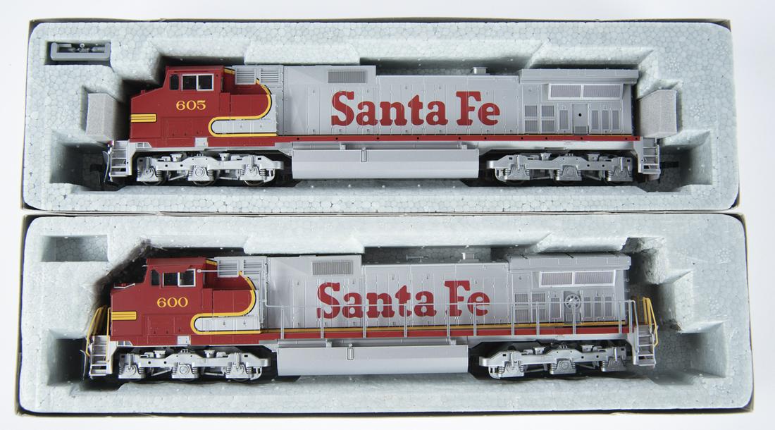 2 HO Kato C44-9W Diesel Locos SF DC/ DCC Sound (1 of 2)