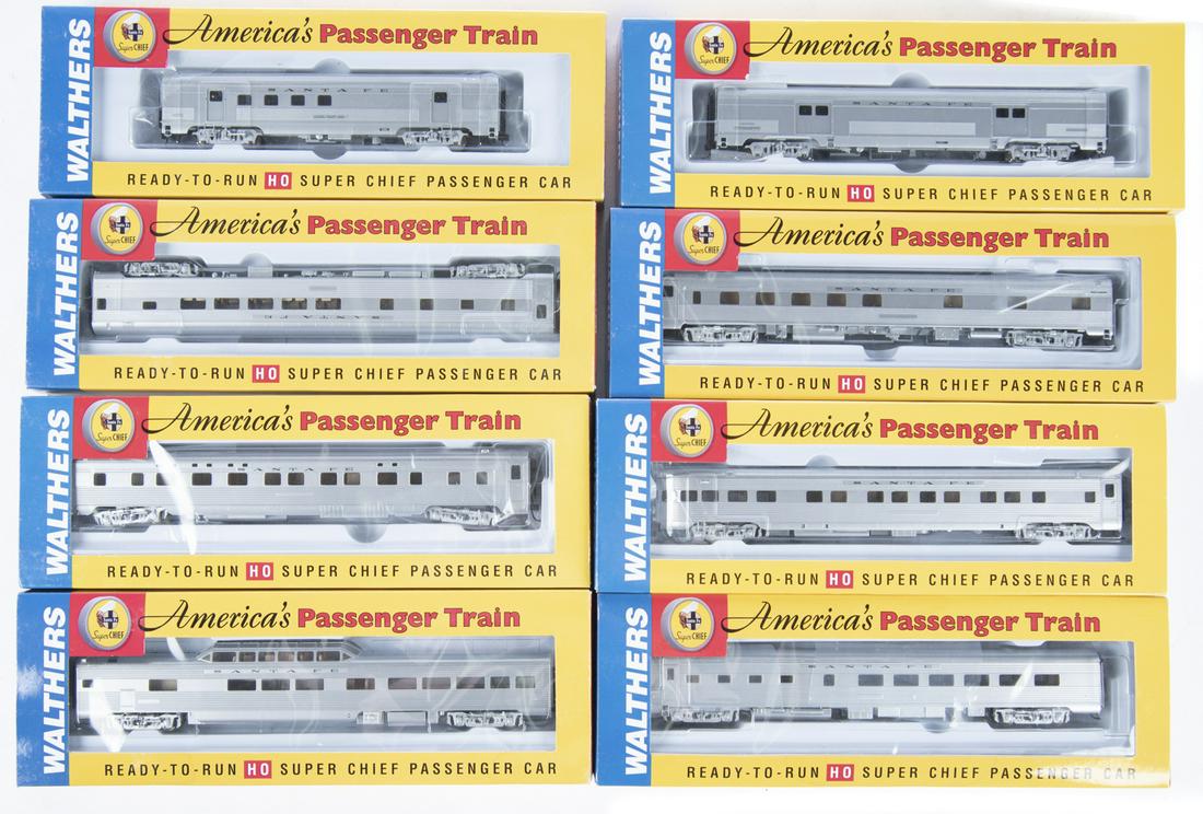 8 Car HO Walthers Santa Fe Super Chief Pass Set (1 of 2)