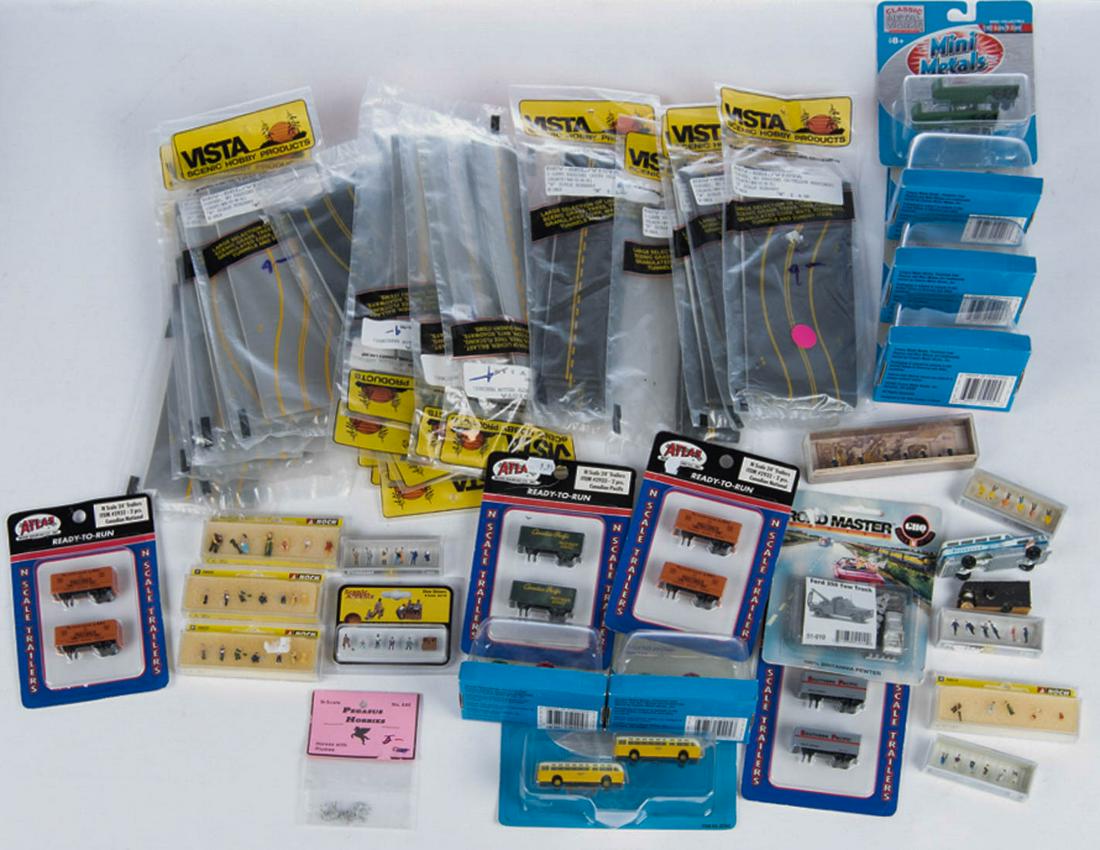 45 N Scale Vehicles & Figures incl Woodland Scenic (1 of 1)
