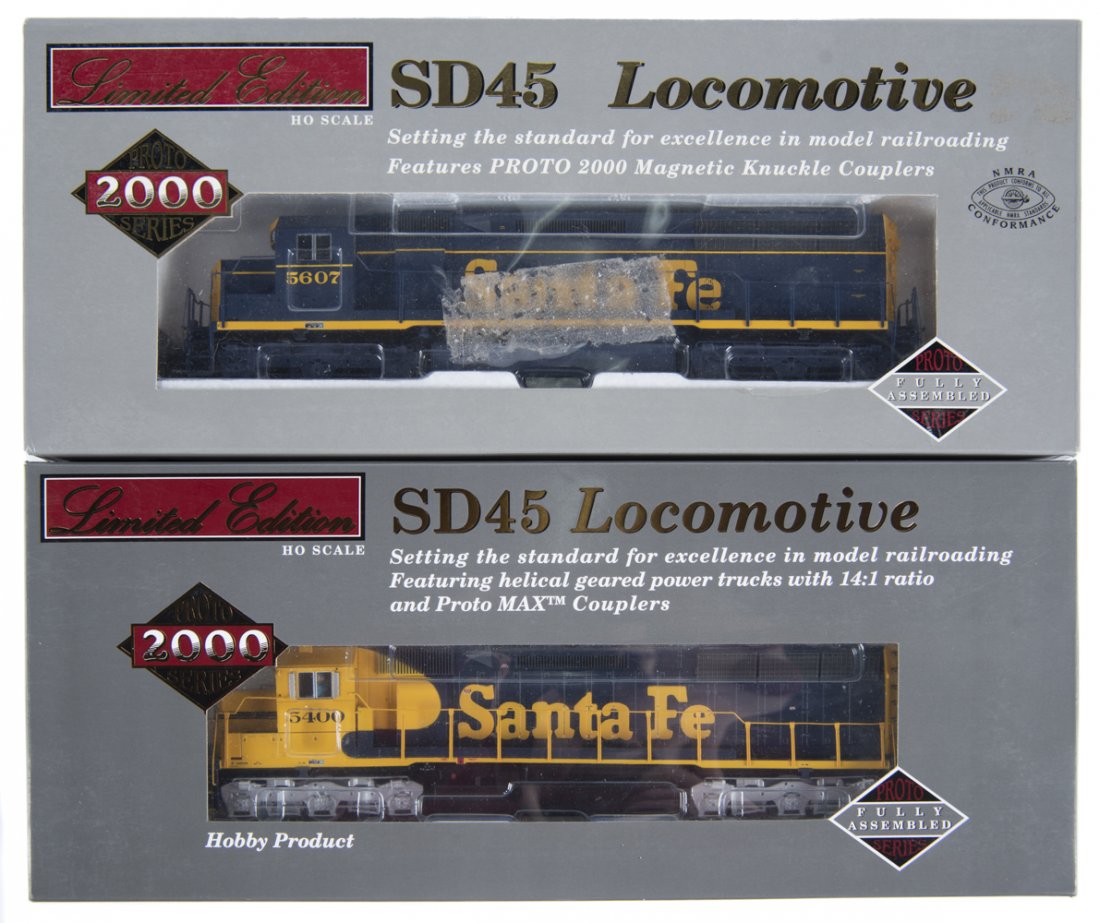 2 HO Walthers Proto Santa Fe SD45 Diesel Locos (1 of 2)