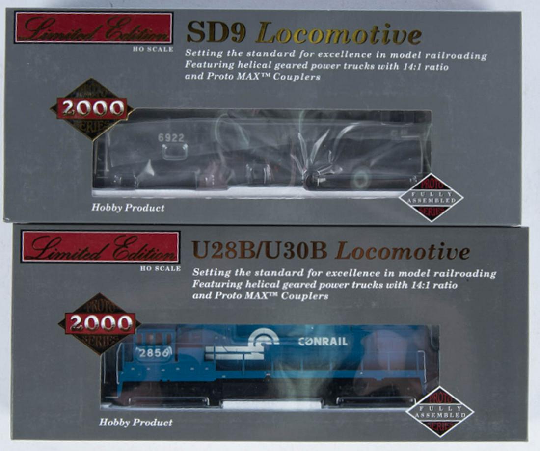 2 HO Walthers Proto Conrail U28B/U30B Sound Locos: DESCRIPTION: Two Walthers Proto U28B/ U30B Diesels equipped with Tsunami DC/ DCC Sound. Both versions Black & Conrail Blue. WALTHERS PROTO 920-41652 & 920-41612. CONDITION: New Store Stock.