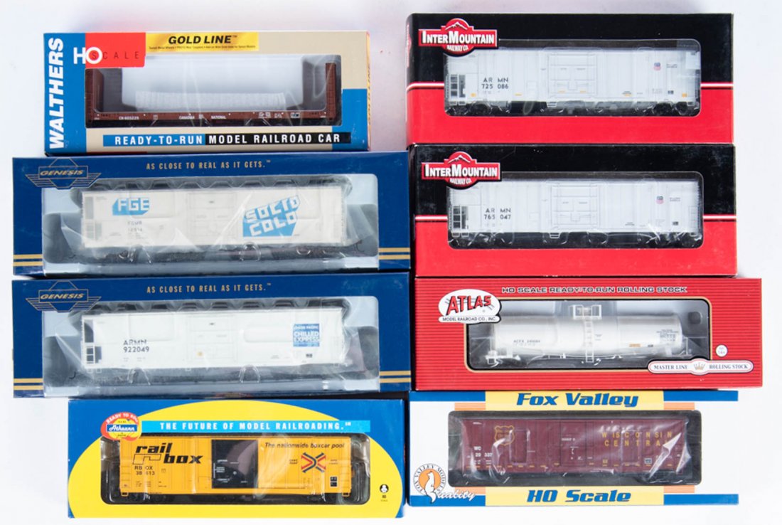 8 HO 1980's Mixed Freight Cars (1 of 2)