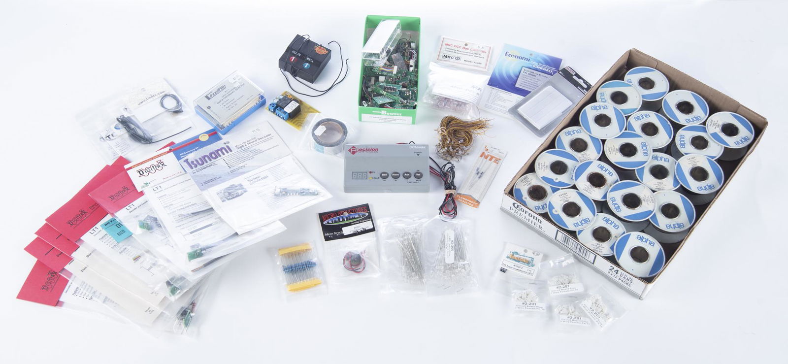 44 HO DC/ DCC Sound & Electronic Items (1 of 1)