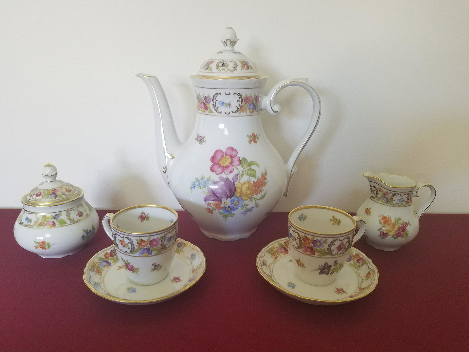 7 Pc Dresden Flowers "Empress" Chocolate Set (1 of 2)