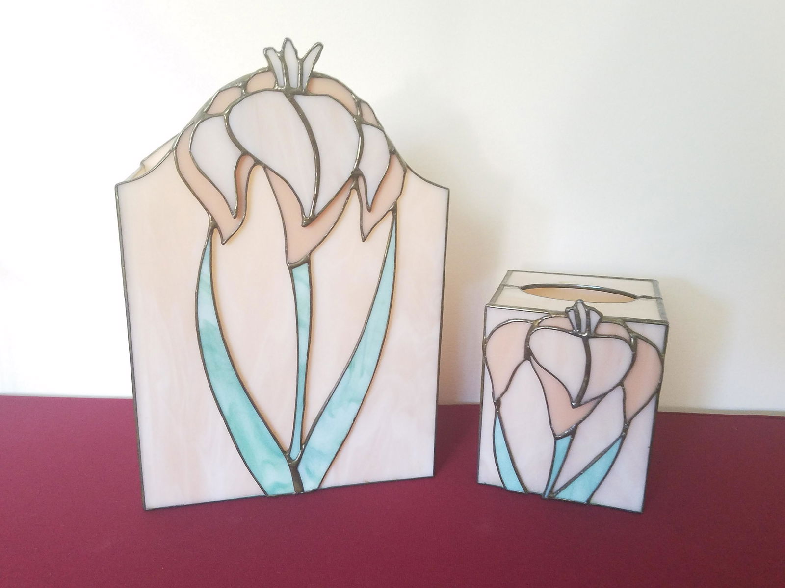 Stained Glass Tissue Box Cover and Waste Can (1 of 1)