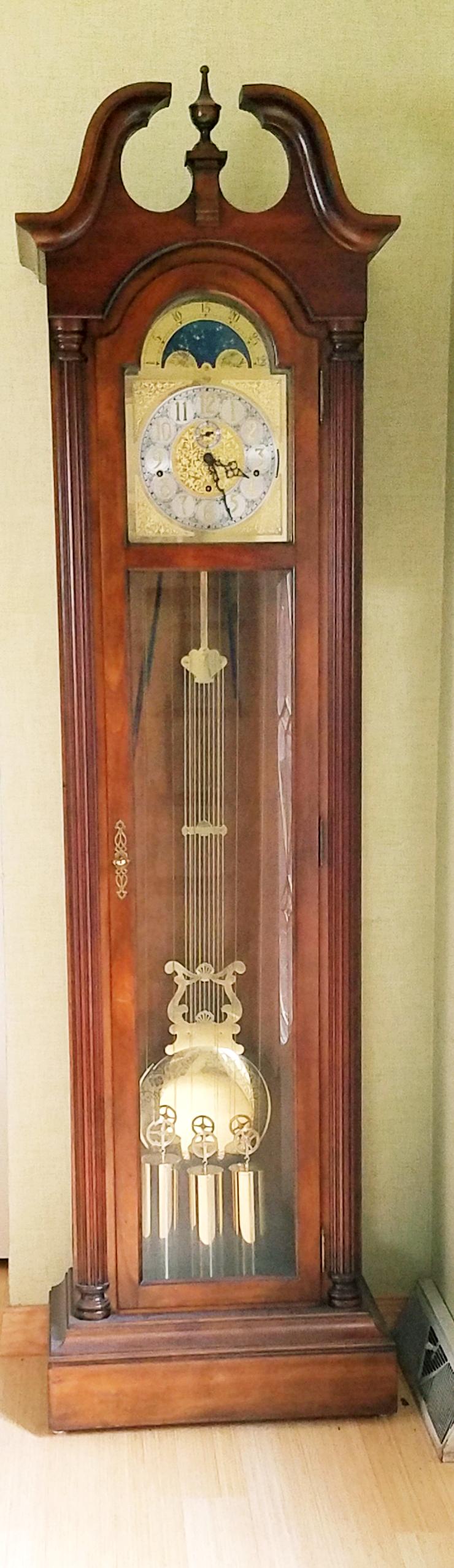 Sligh Tall Case Clock (1 of 3)