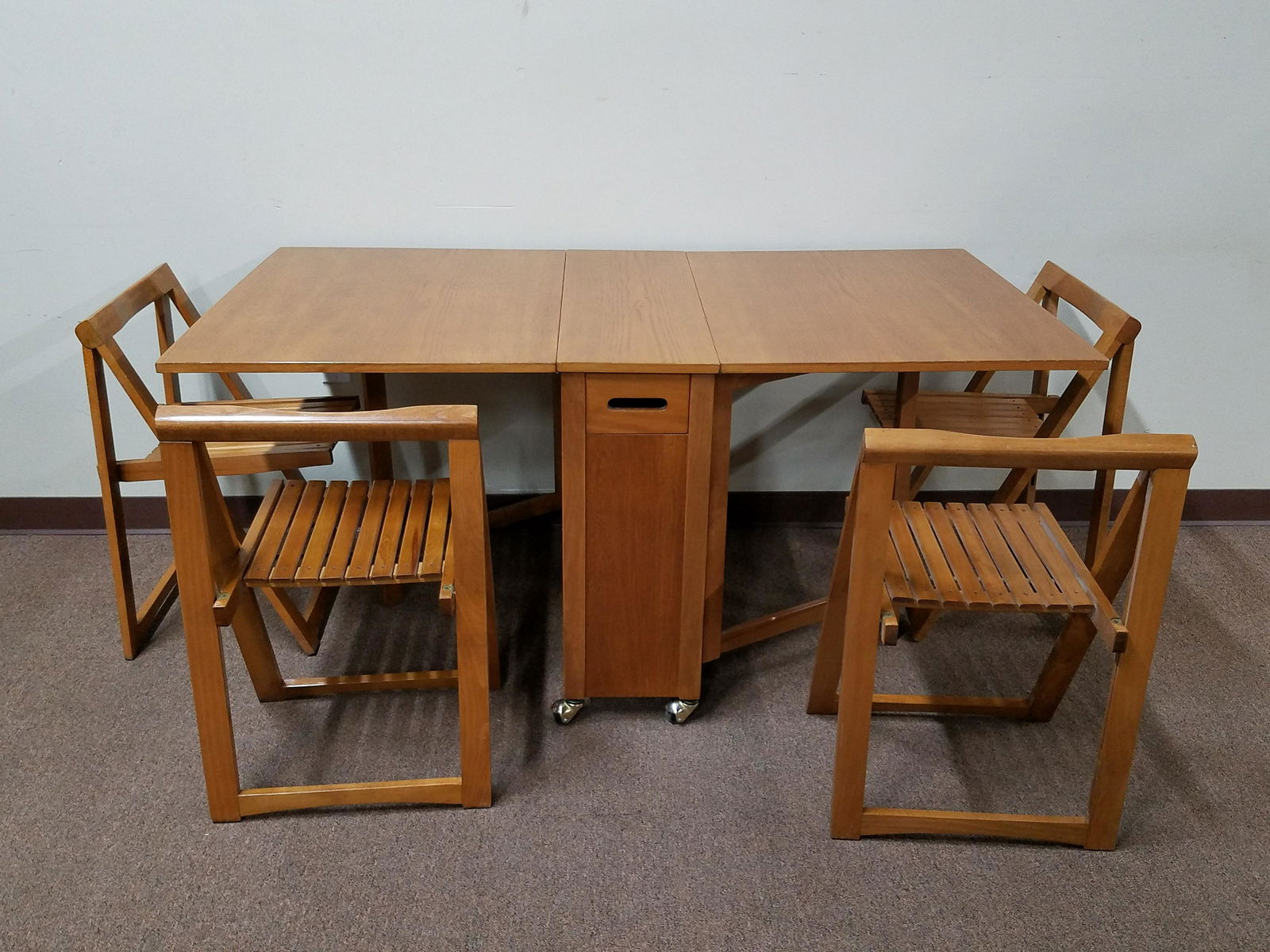 Oak Folding Table with 4 Chairs (1 of 4)