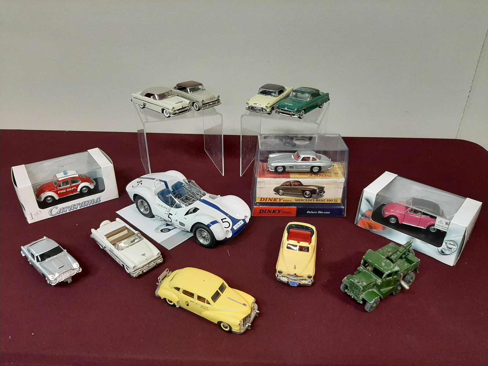 12 Die Cast Cars Incl. Dinky (1 of 19)