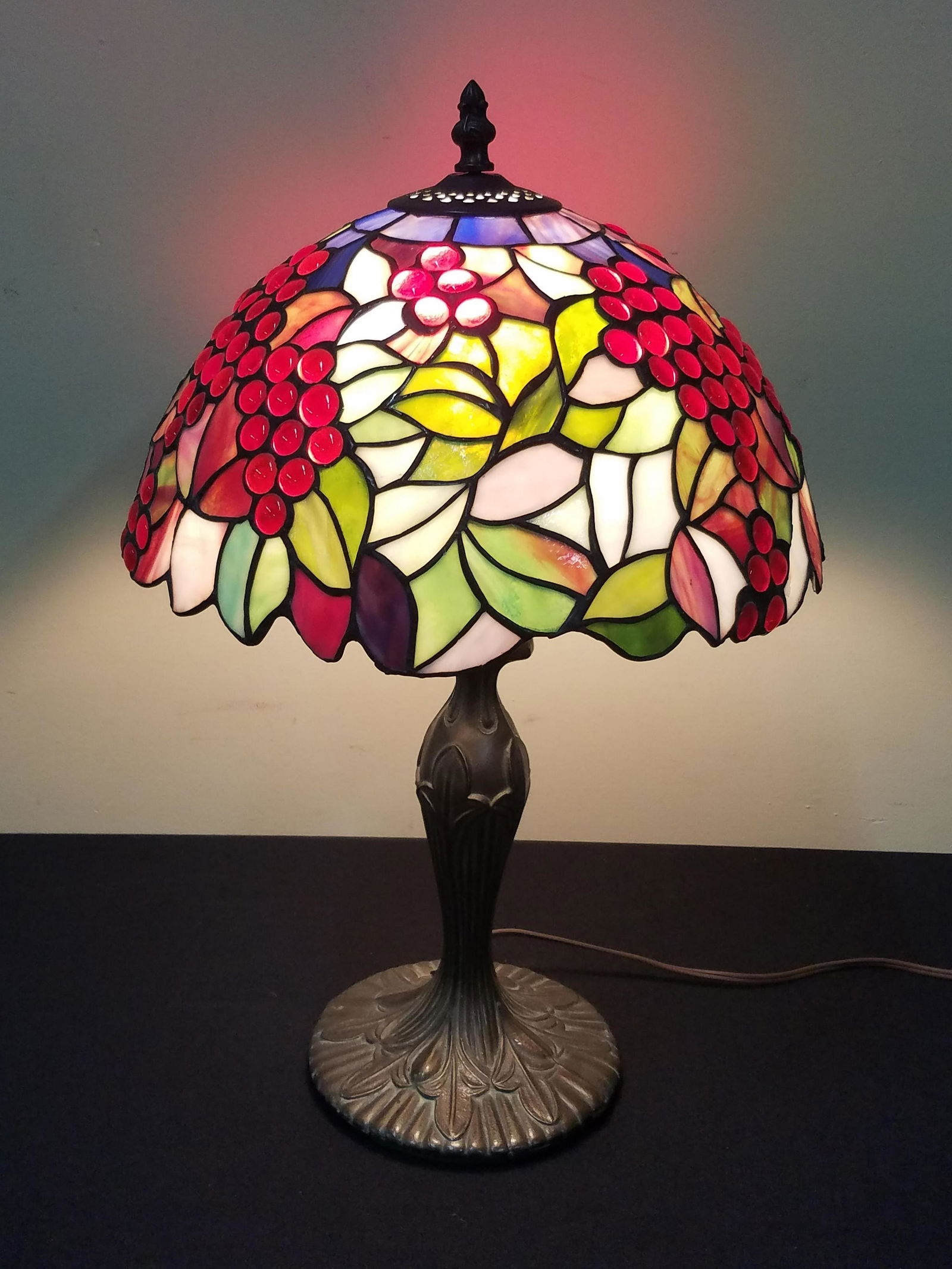 Leaded Glass Berry Table Lamp (1 of 2)