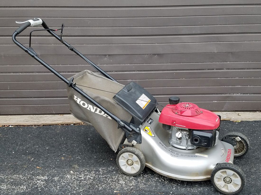 Honda Easy Start Push Mower (1 of 4)