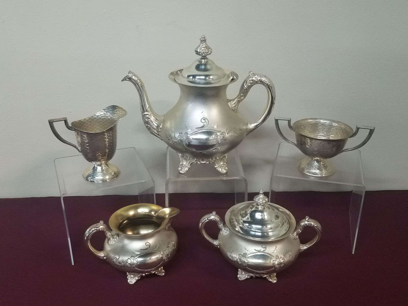 5 Pcs Silverplate incl. Victorian and Hand Hammered (1 of 5)