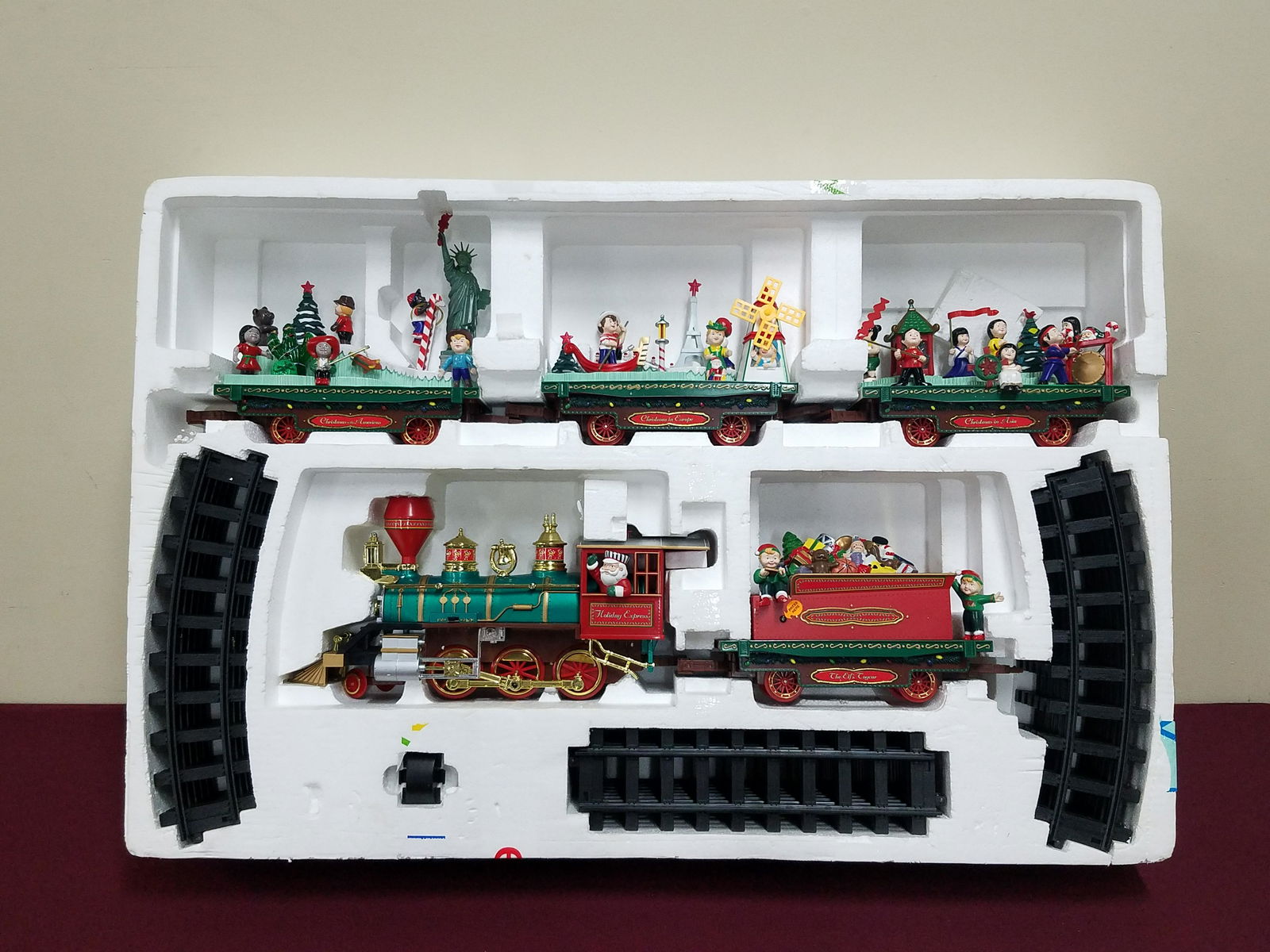 Christmas Around the World Train Set (1 of 7)