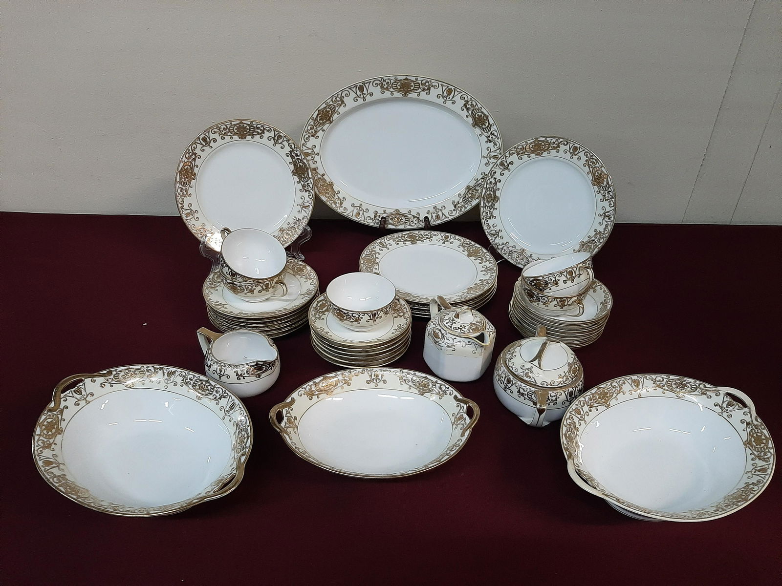 37 Pcs Noritake China (1 of 2)