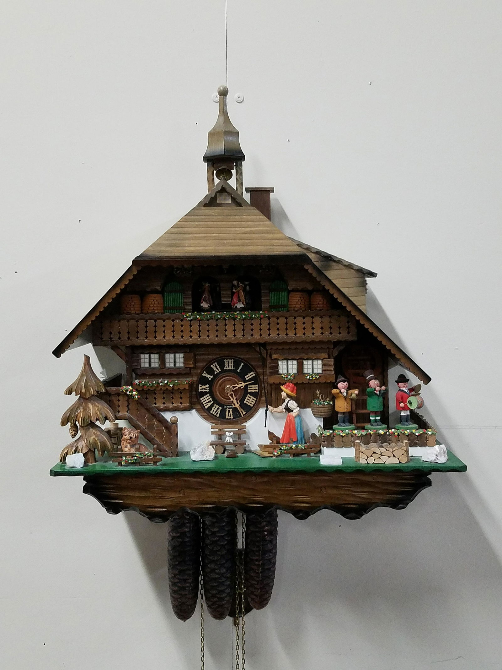 German Cuckoo Clock (1 of 3)