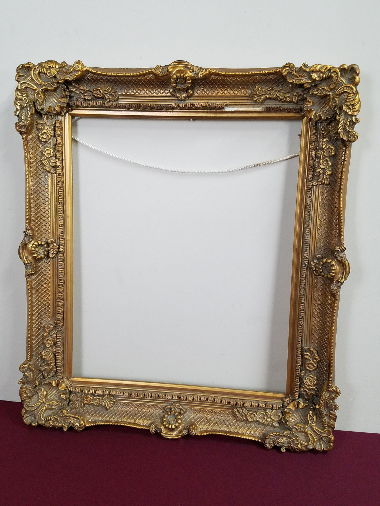 Large Antique Gilt Frame (1 of 2)