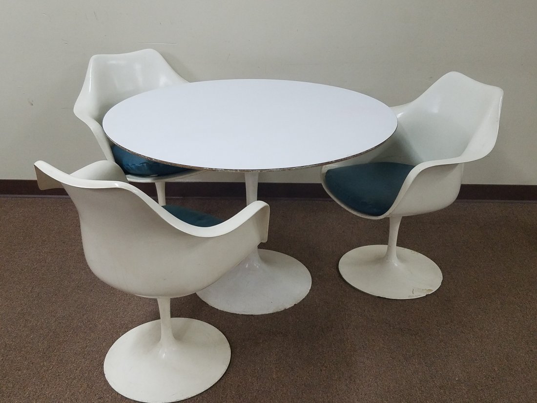 Eero Saarinen Style Table and 3 Chairs (1 of 6)