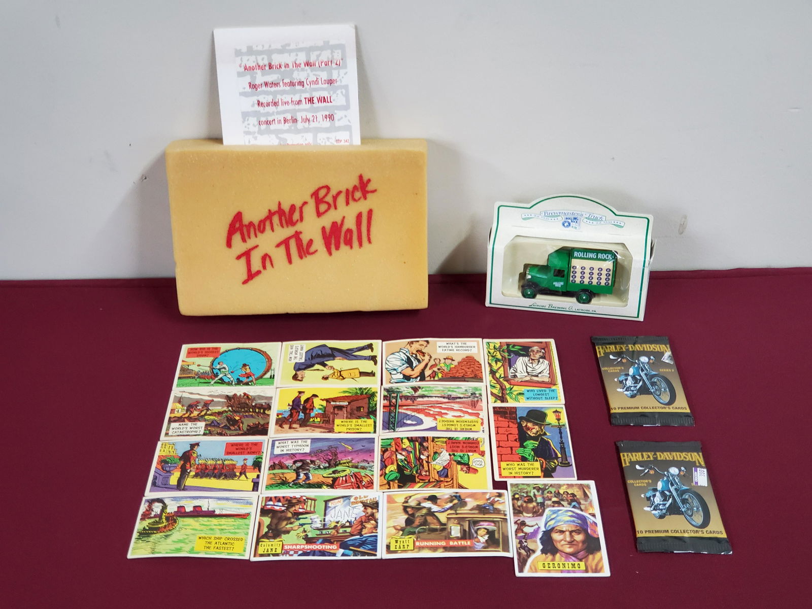 19 Pcs Memorabilia incl. Pink Floyd (1 of 6)