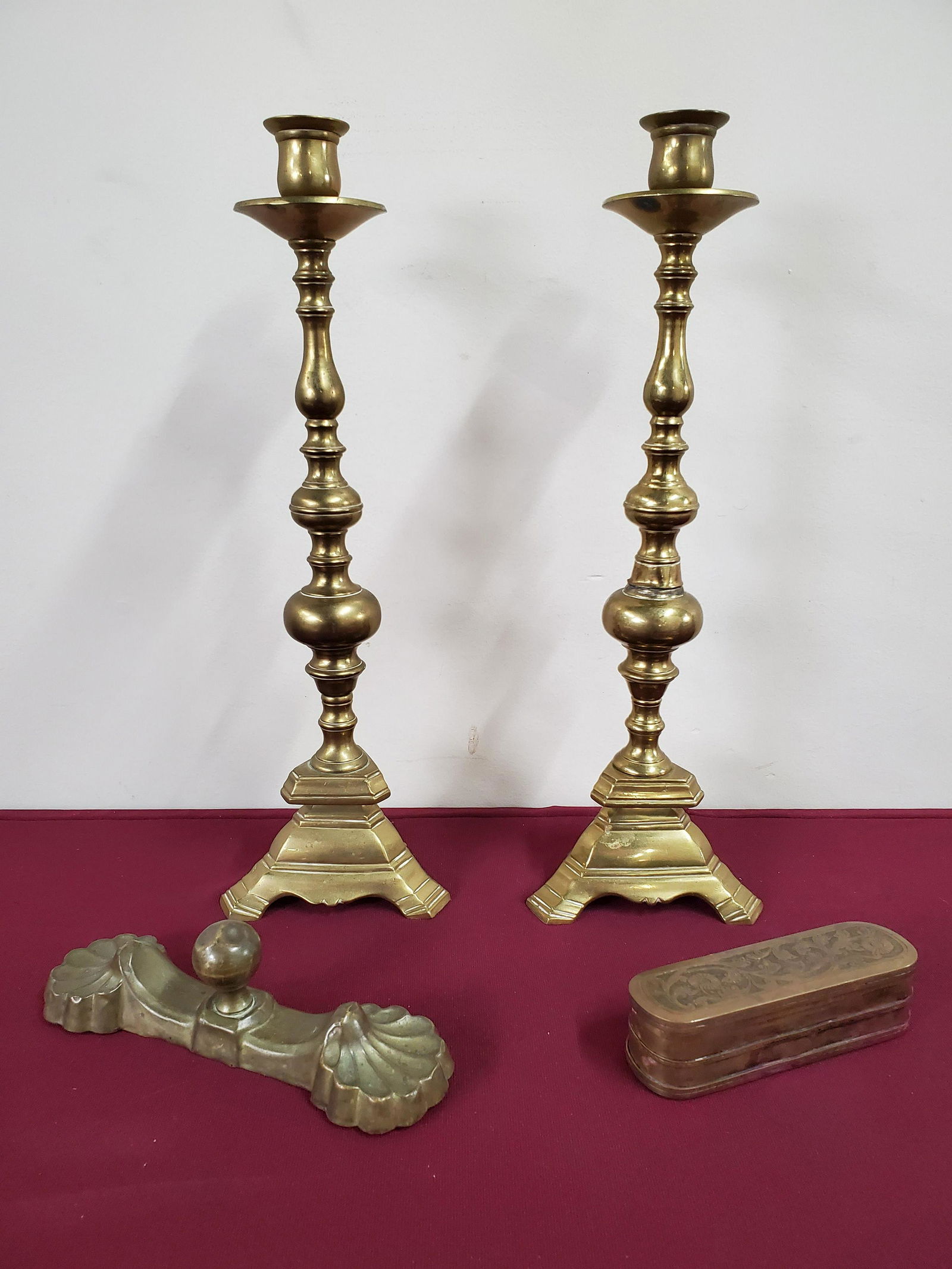 4 Pcs Antique Brass incl. Candlesticks (1 of 7)