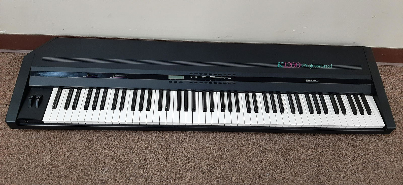 Kurzweil K1200 Keyboard (1 of 4)