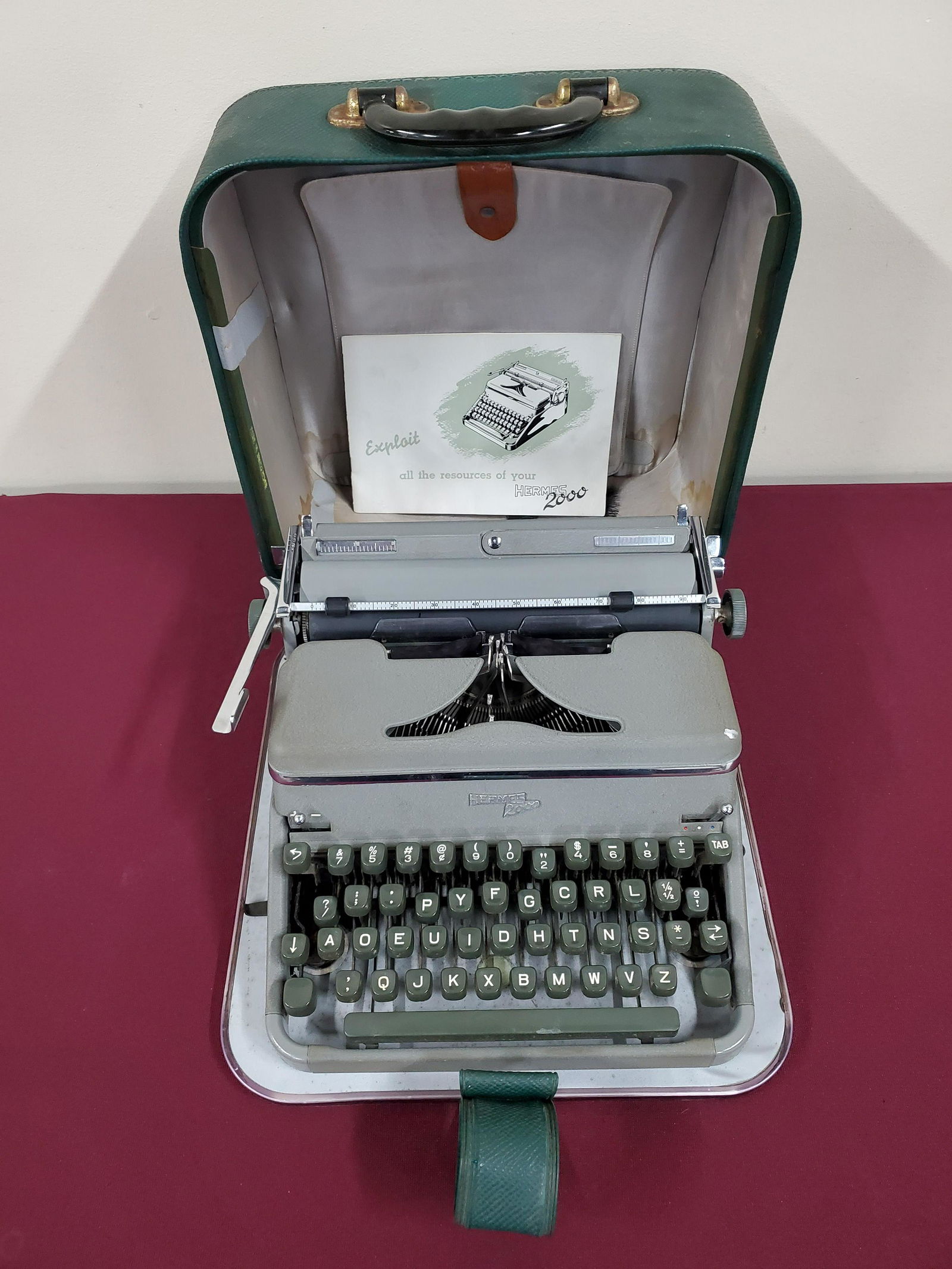 Hermes 2000 Typewriter (1 of 3)