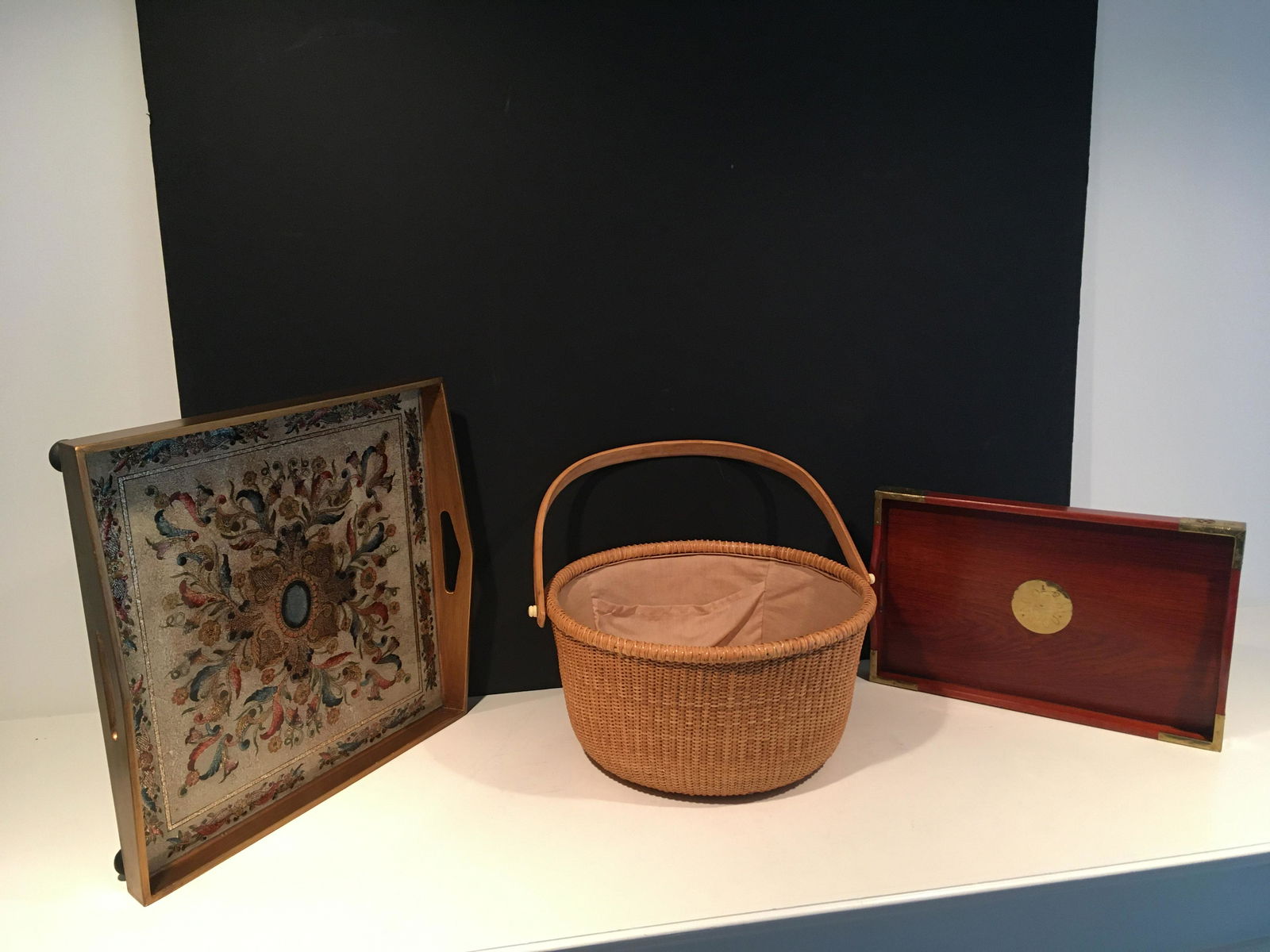 Nantucket Basket & 2 Trays (1 of 7)