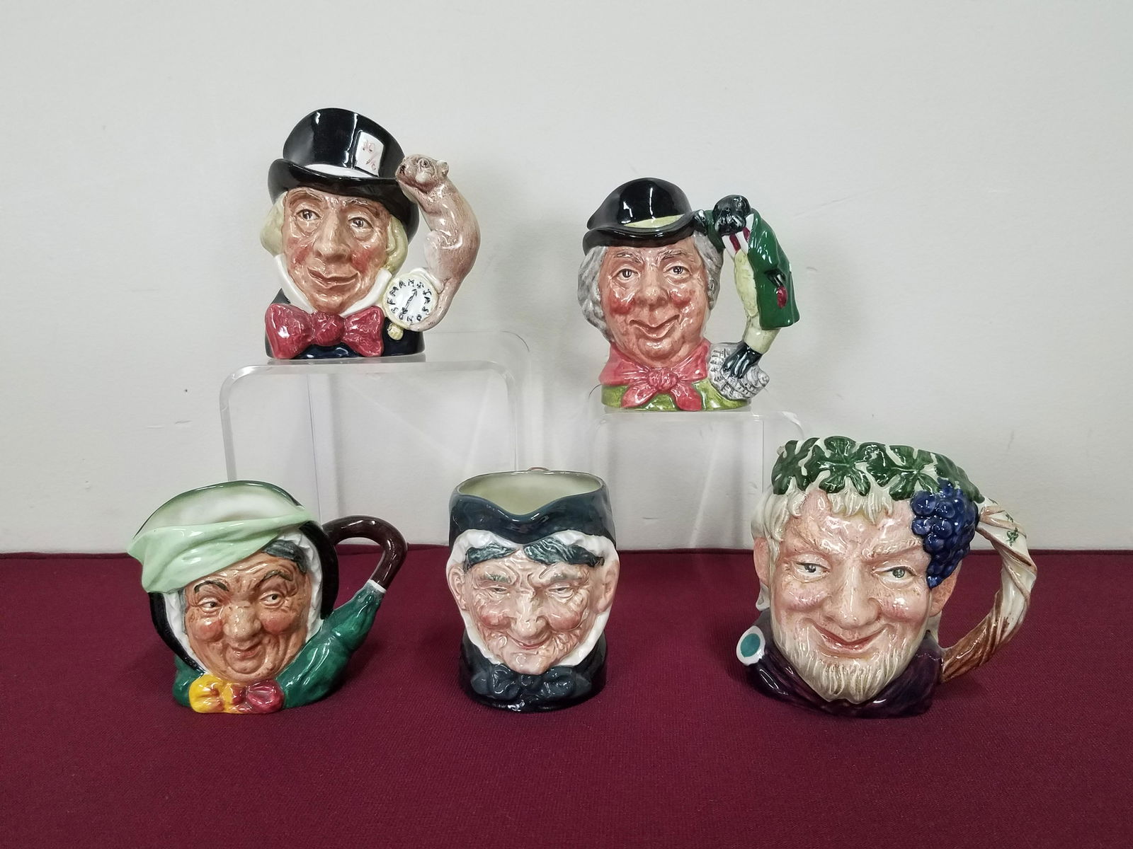 5 Small Royal Doulton Toby Mugs (1 of 6)