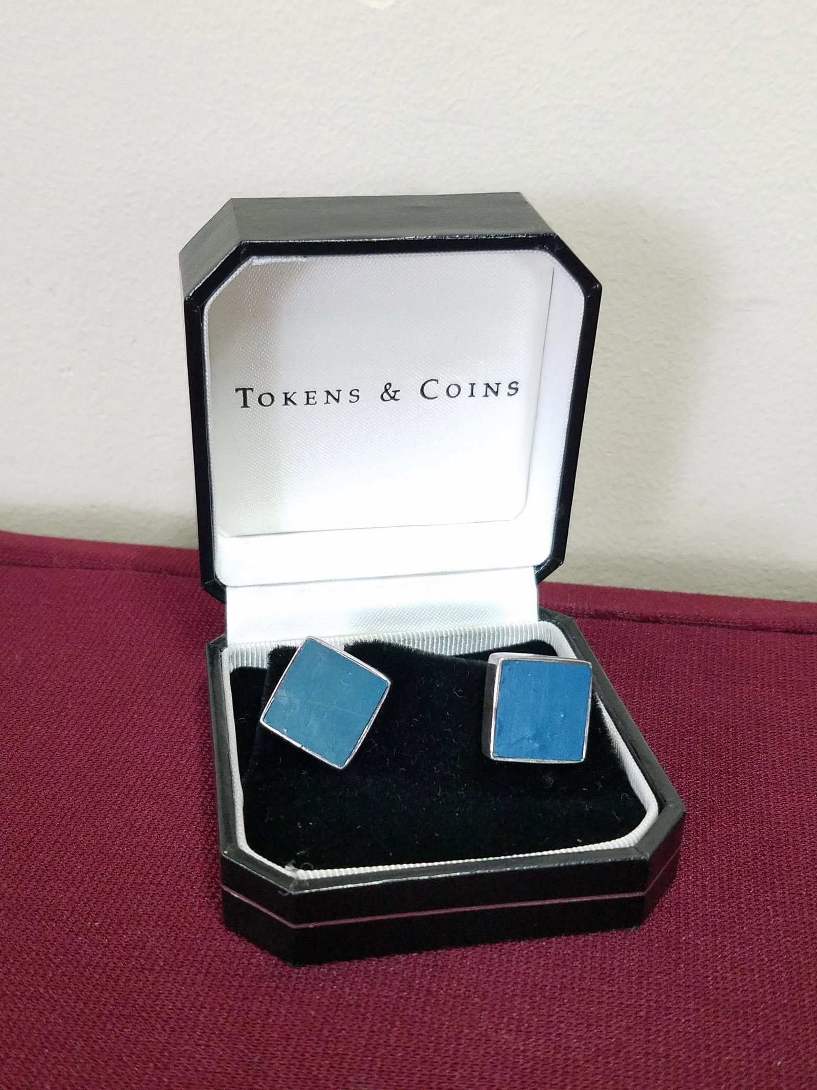 Tokens and Icons Yankee Stadium Sterling Cufflinks: Total weight: .30 ozt. Setting is reclaimed Yankee stadium seating.