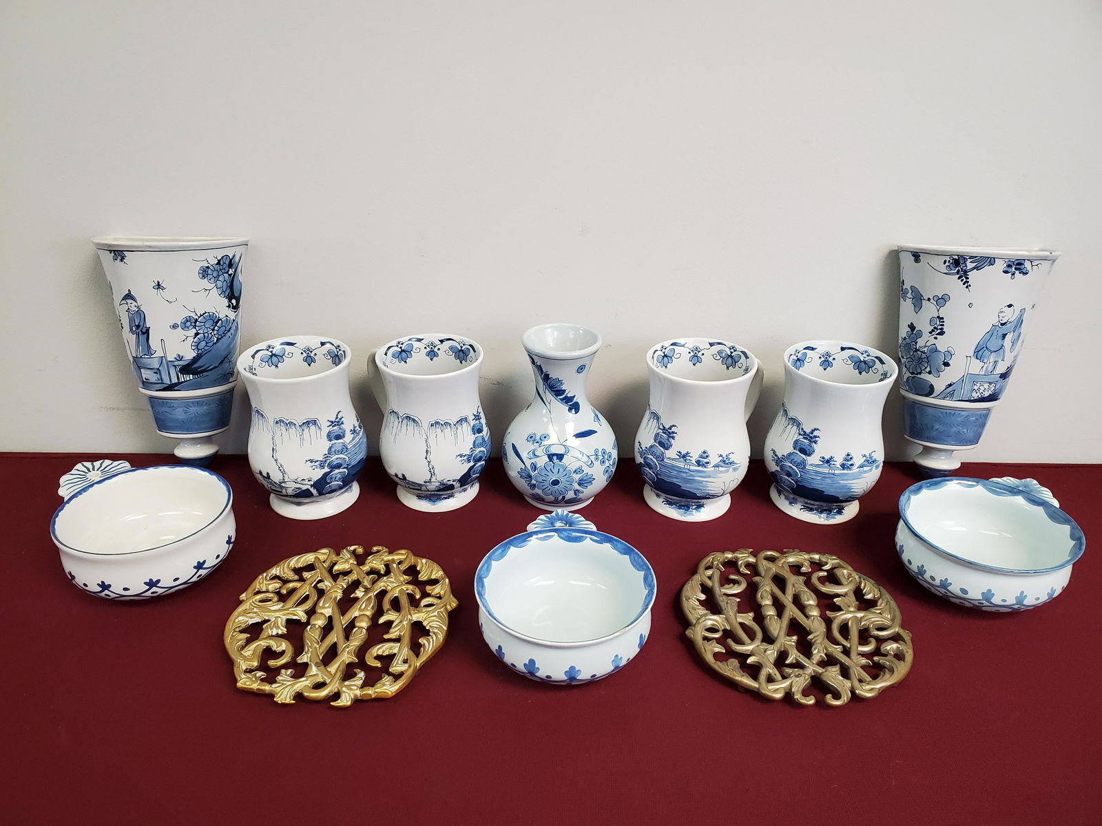 12 Pcs Colonial Williamburg Ceramics (1 of 10)