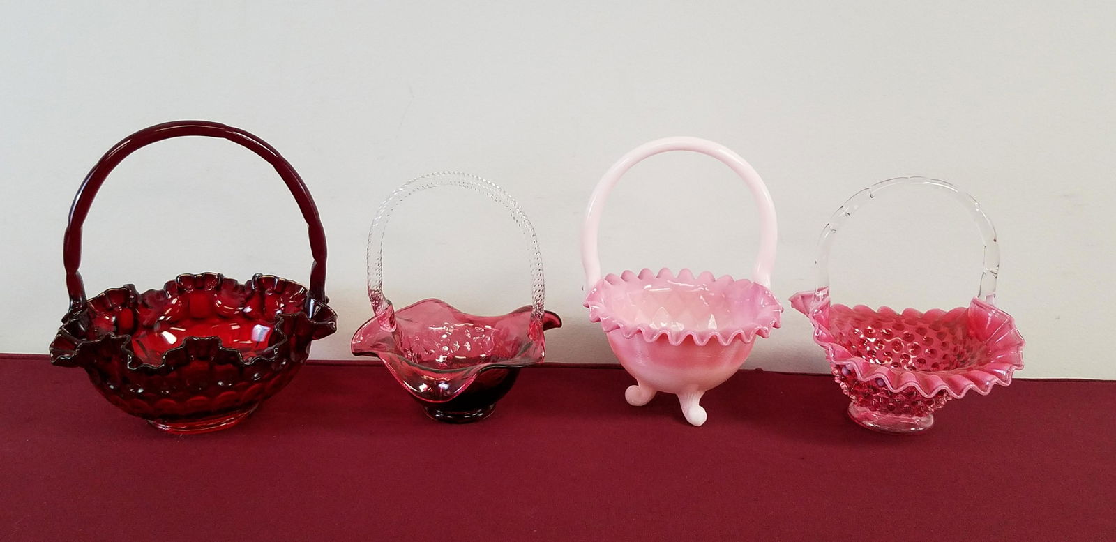 4 Fenton Baskets incl. Cranberry and Ruby Red (1 of 2)
