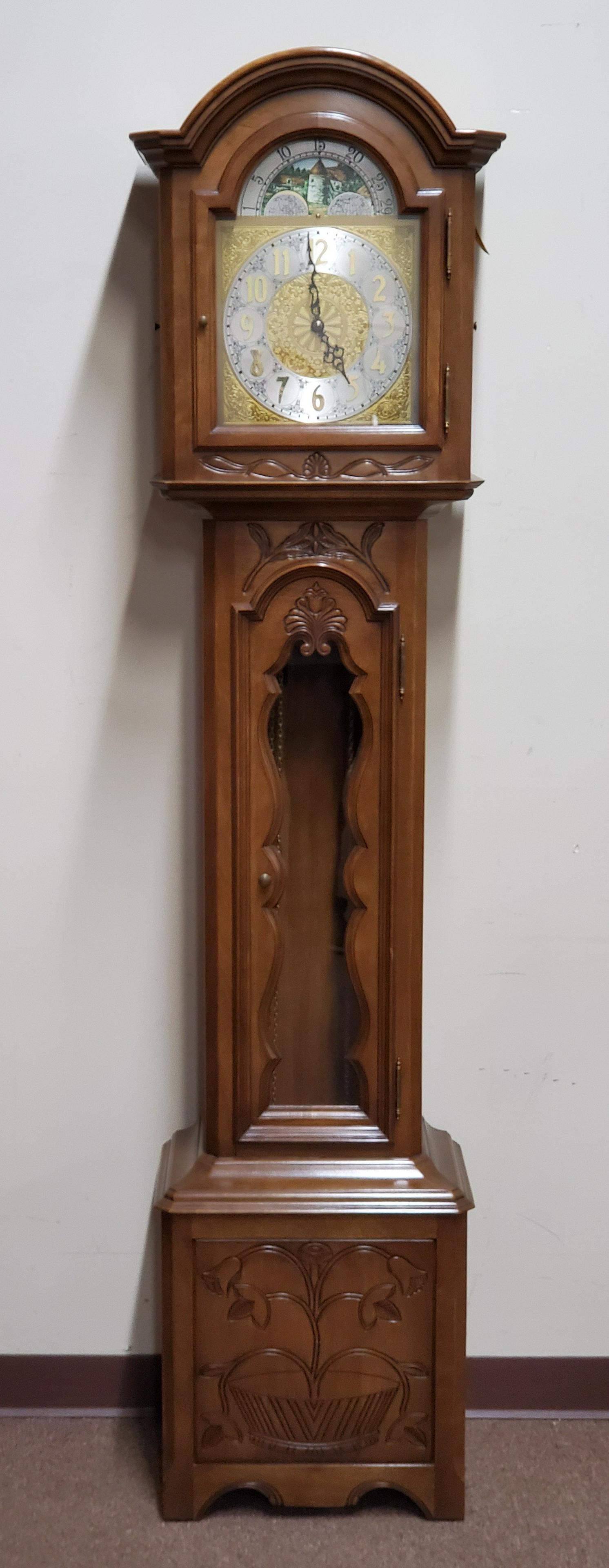 Colonial Mfg. Co. Tall Case Clock (1 of 4)