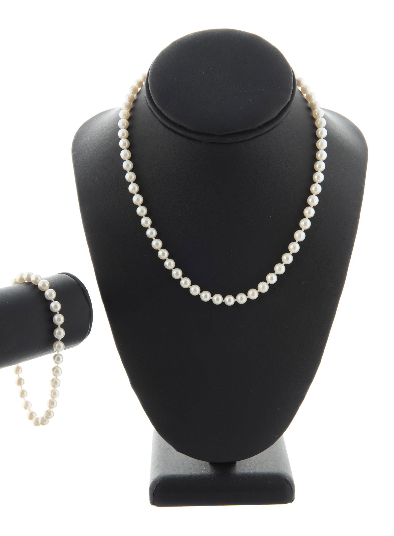 Pearl Necklace & Bracelet Set (1 of 2)