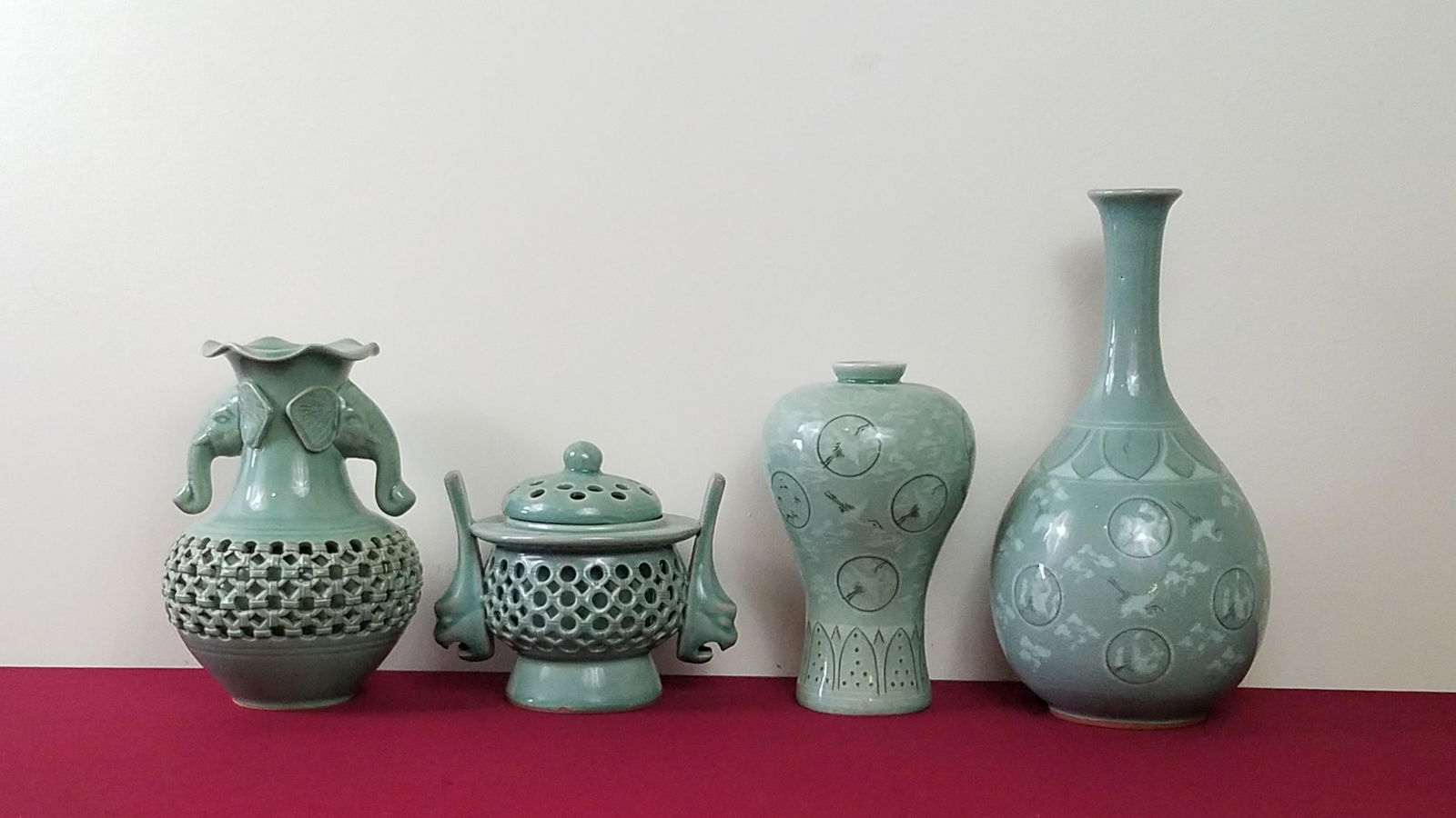 4 Pcs Korean Ceramics (1 of 6)