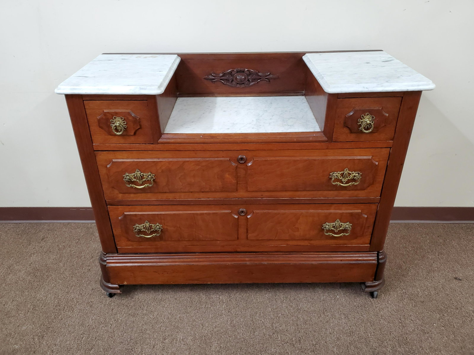 Marble Top Hutch: 45-1/4" wide x 18" deep x 36" high. Minor scratches. Bottom right foot split.