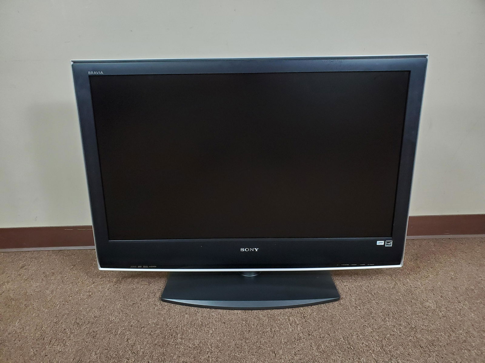 Sony 40" TV (1 of 3)