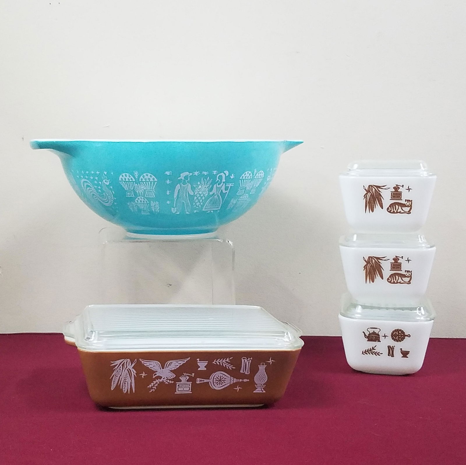 5 Pcs of Pyrex (1 of 2)
