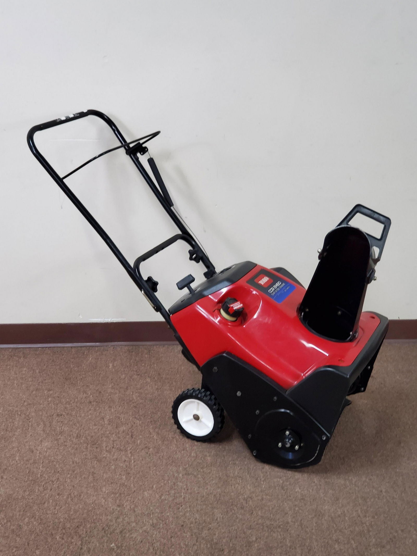 Toro CCR 2450 Snow Blower Mar 07, 2020 Cordier Auctions