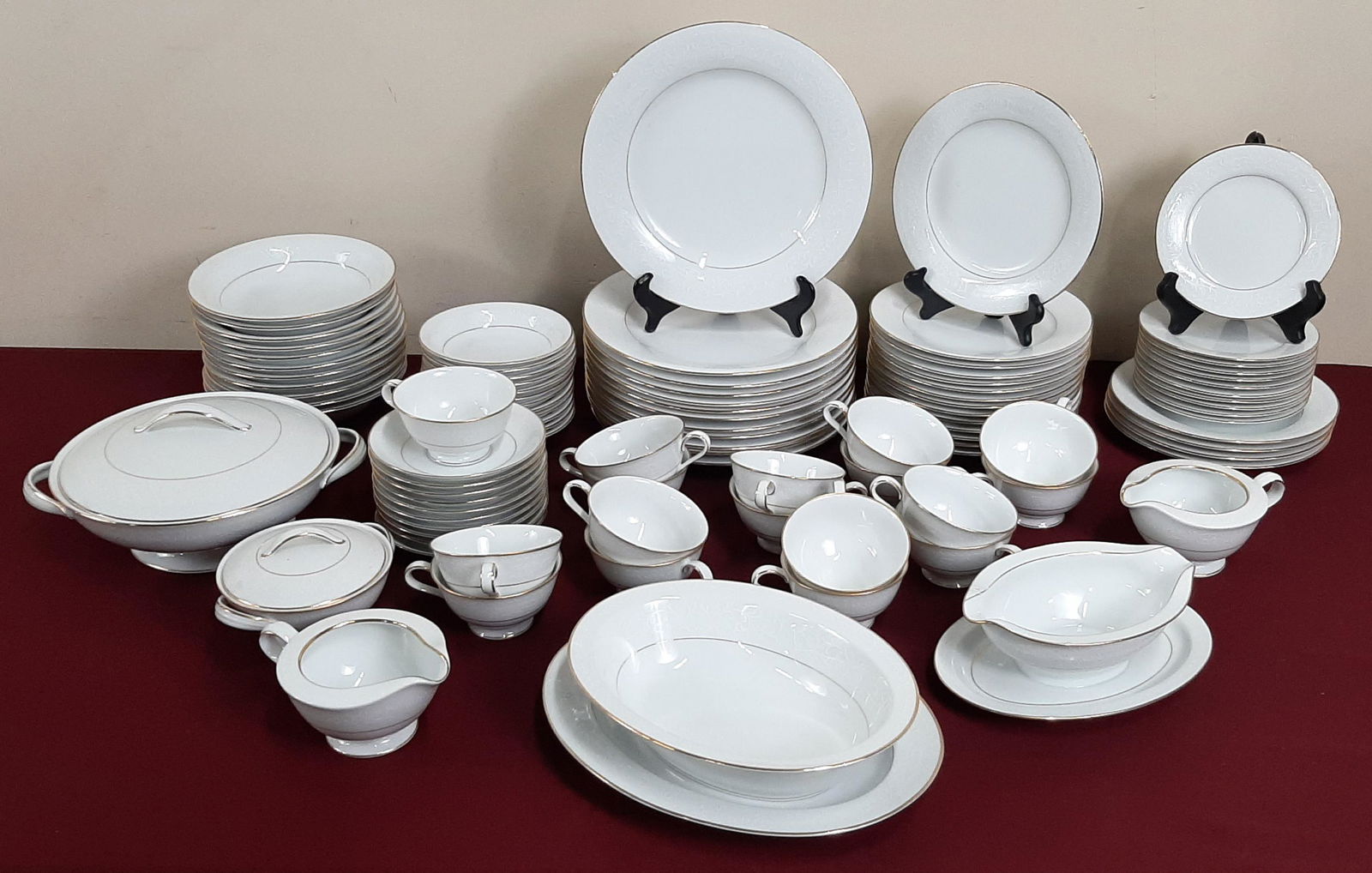 97 Pcs Noritake "Guenevere" China (1 of 2)