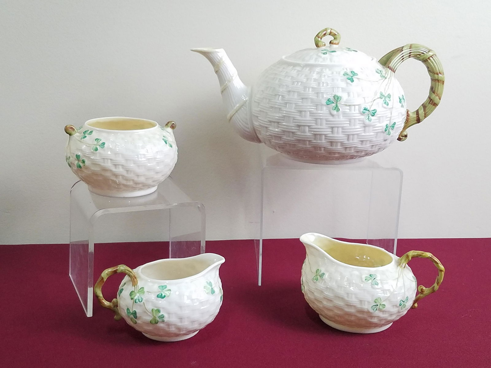 Belleek Basket Weave Shamrock Tea Set (1 of 9)