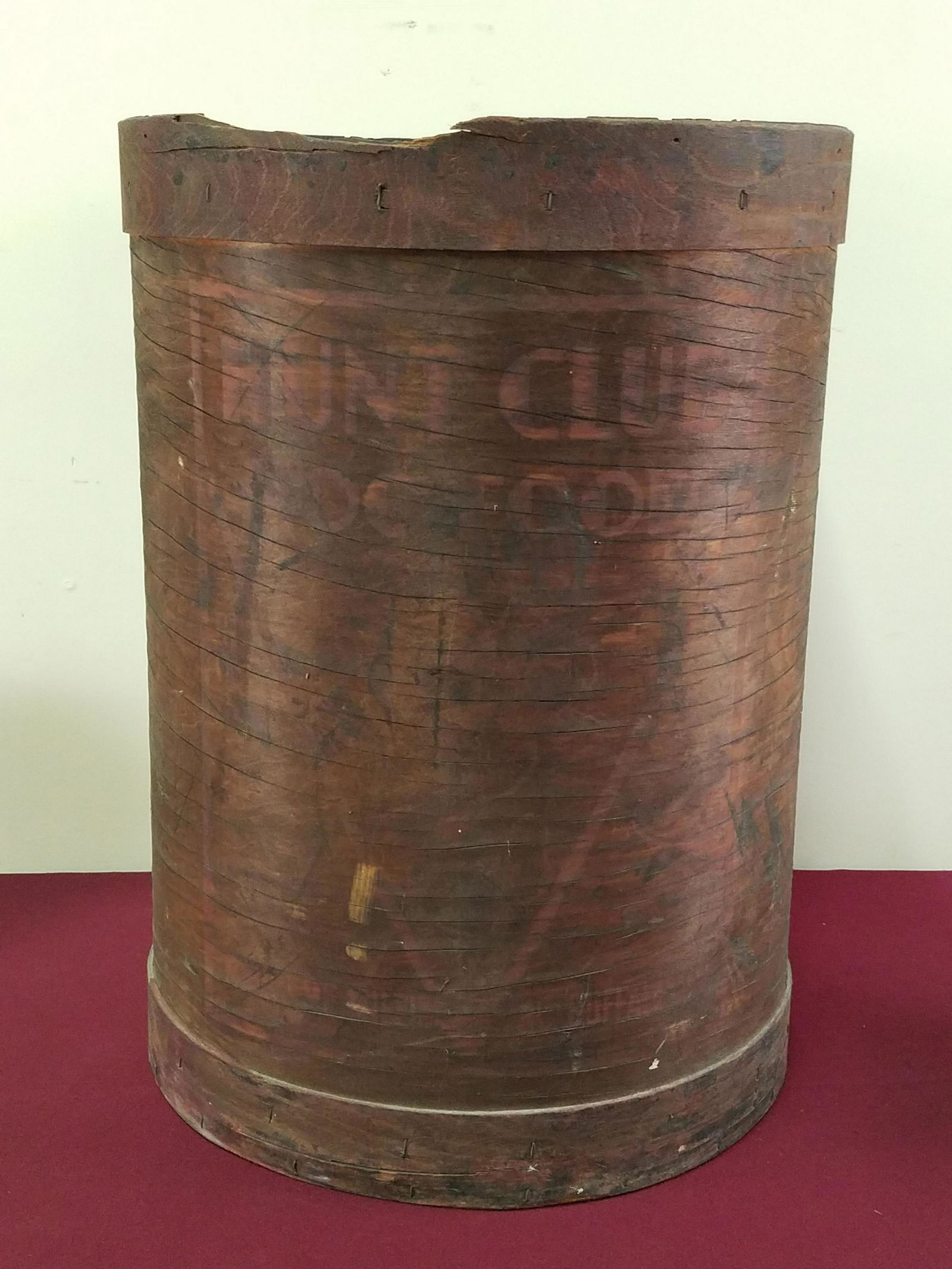 Large Hunt Club Dog Food Barrel (1 of 6)