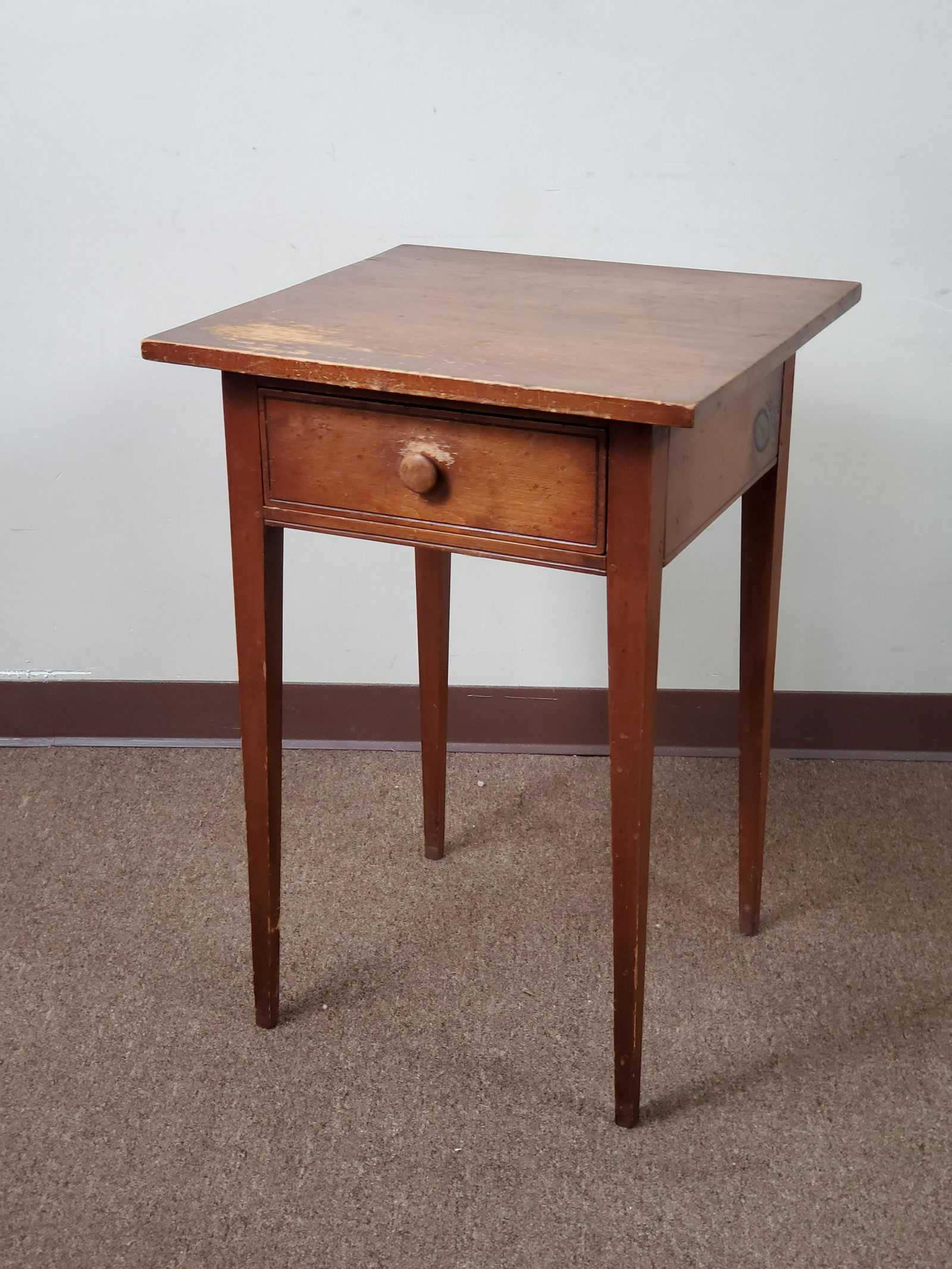 Gerald Headley Virginia Lamp Table (1 of 5)