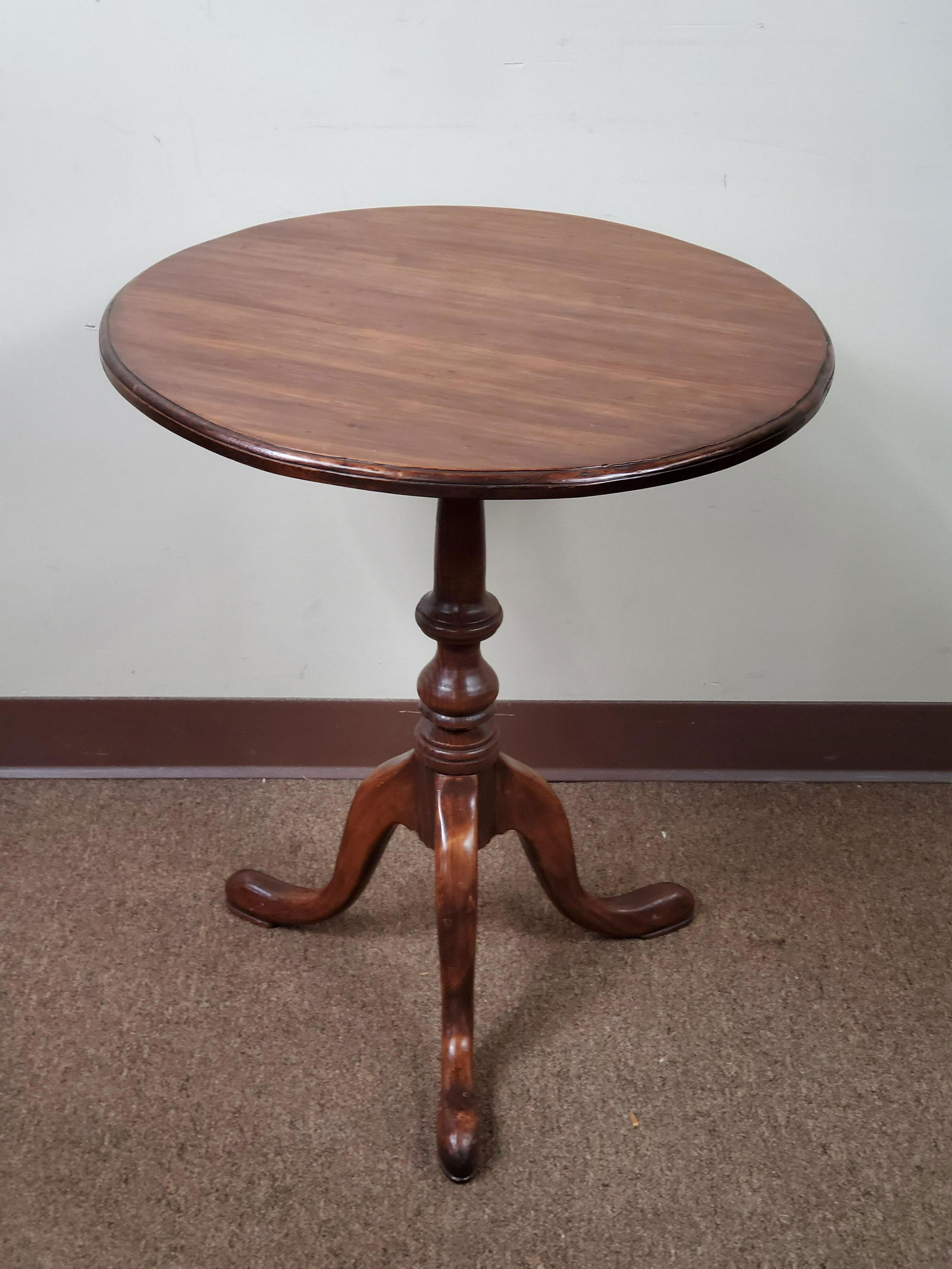 Gerald Headley Tilt Top Table (1 of 3)
