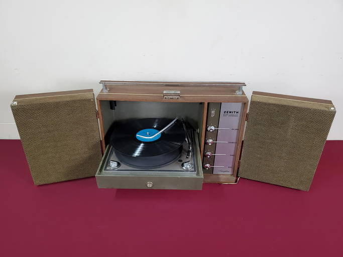 Zenith Stereophonic Solid State Record Player