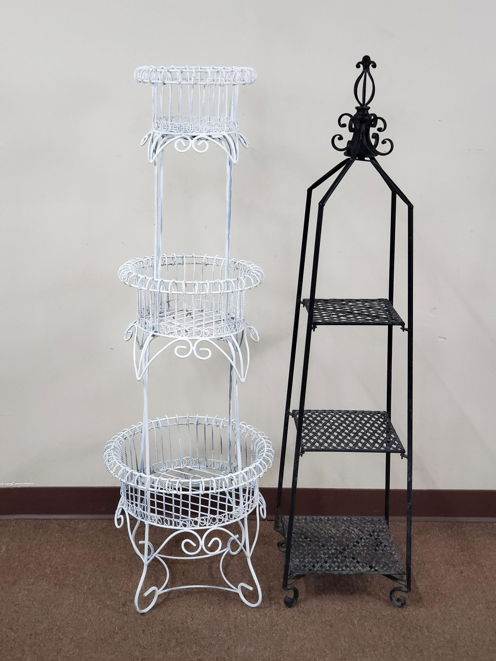 2 Metal Stands (1 of 3)