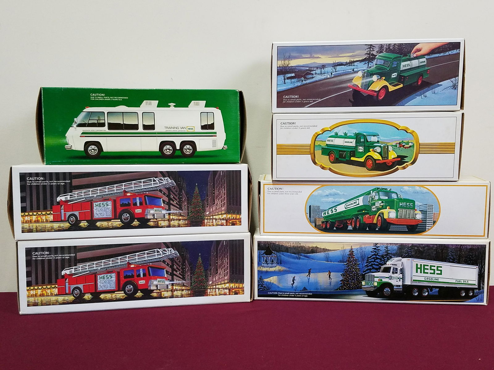 7 Hong Kong Hess Trucks and Banks (1 of 4)