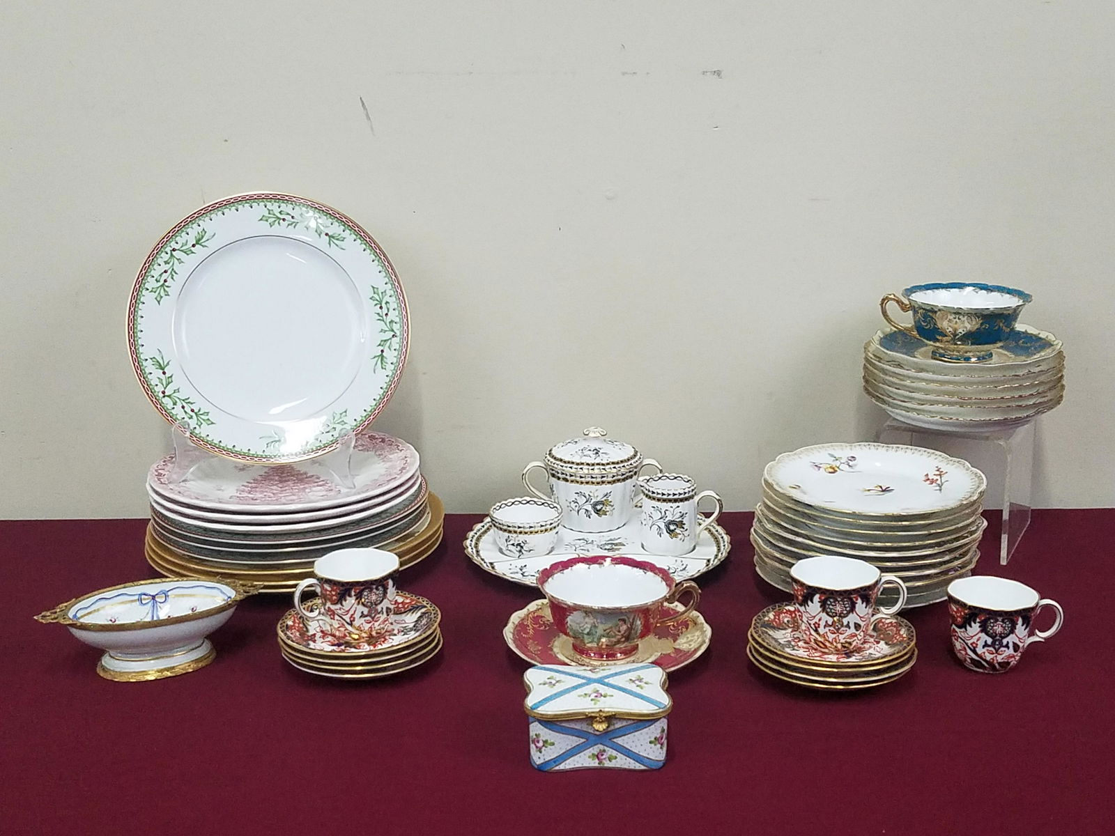 42 Pcs Dinnerware incl. Spode (1 of 8)