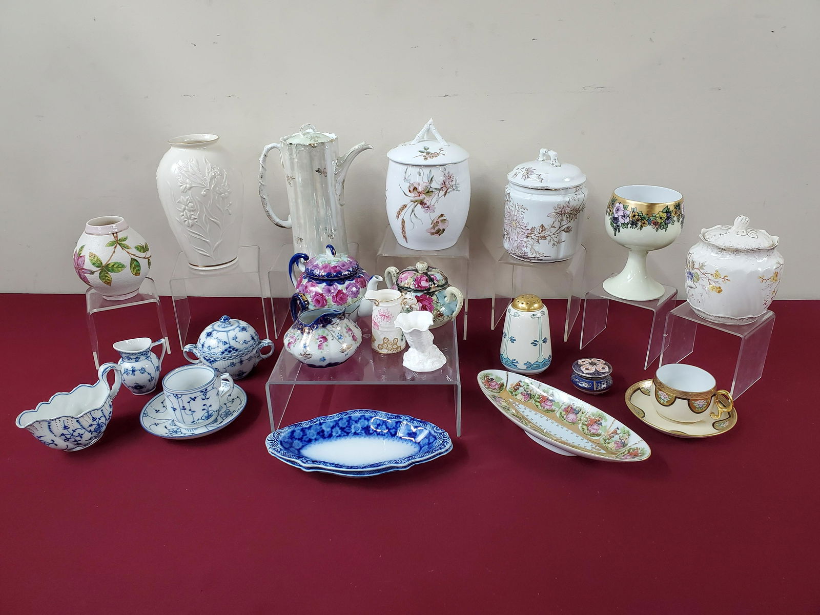22 Pcs Ceramic Collection incl. Lenox (1 of 17)