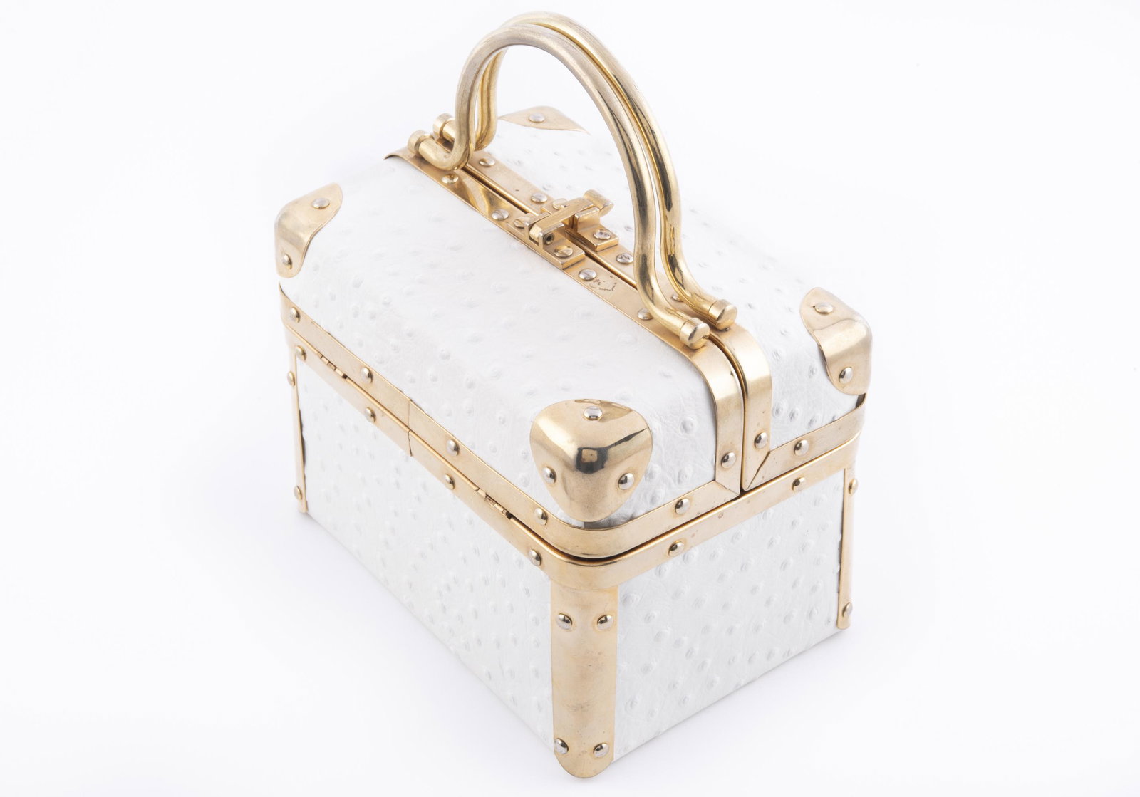 Borsa Bella Italy Handbag: DESCRIPTION: Borsa Bella handbag, made in Italy. MEASUREMENTS: 8" x 5-1/2" x 6". (10" with handle).