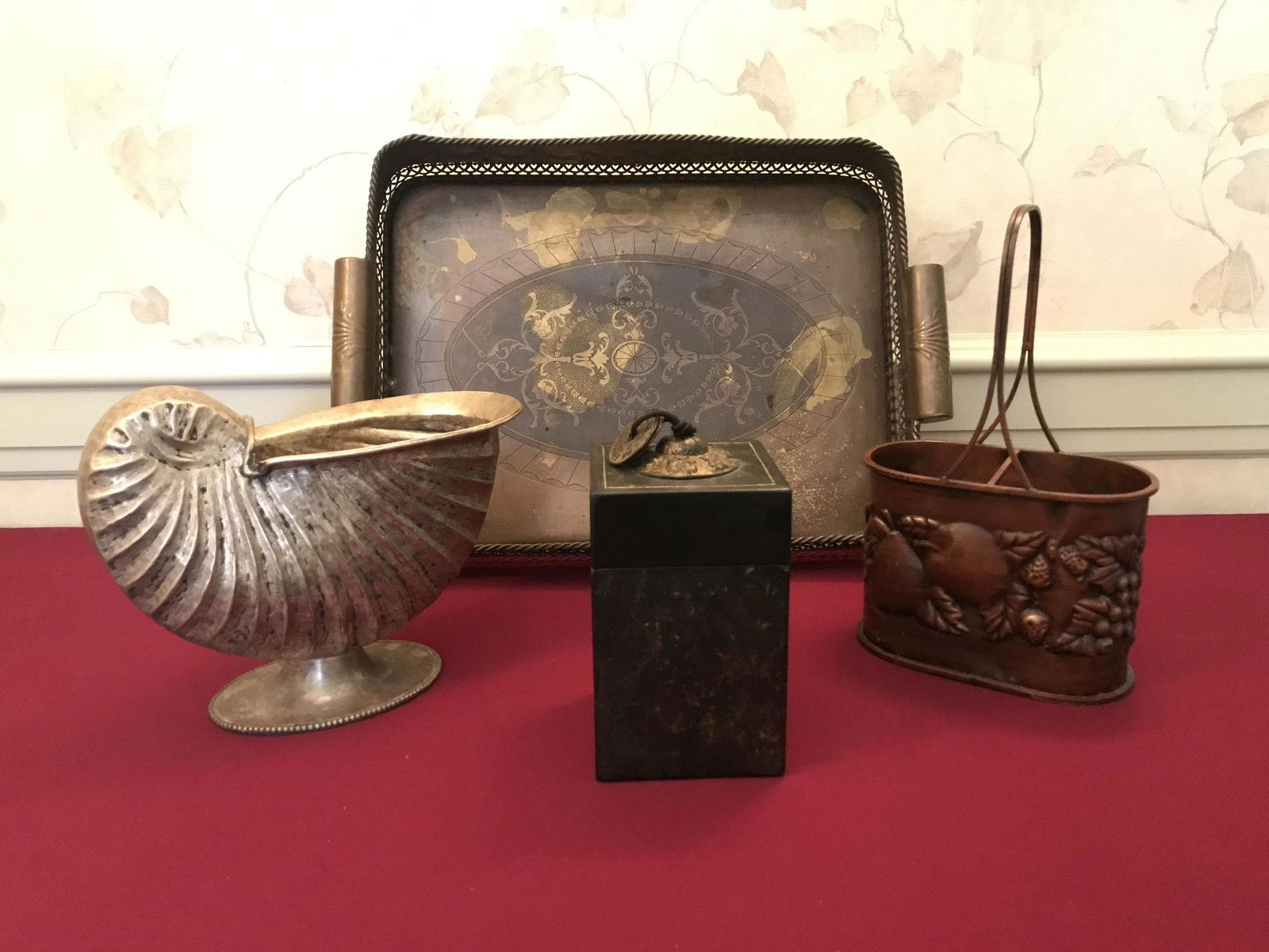 4 Decorative Items (1 of 1)