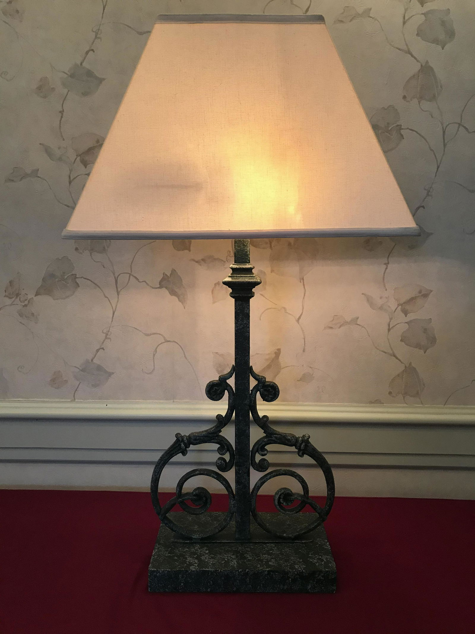 Cast Iron Table Lamp (1 of 2)